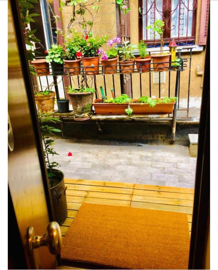 Aria Condizionata, Loft A 13' Dal Duomo Con Ampio Balcone Wifi E Netflix Apartment Milan Luaran gambar